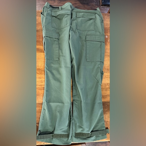 Propper brand Wildland firefighting pants. Adjustable waist 36-40 regular length - Picture 2 of 3